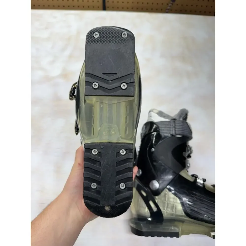 Salomon Women's Black and Olive Winter Ski Boots Size 23